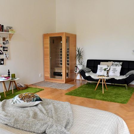 Wellness Apartments Florenc Prag Exteriör bild