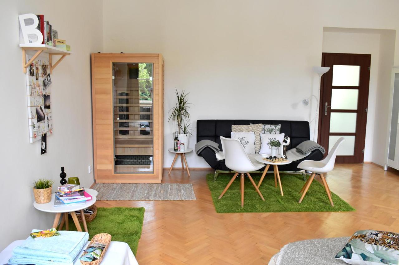 Wellness Apartments Florenc Prag Exteriör bild