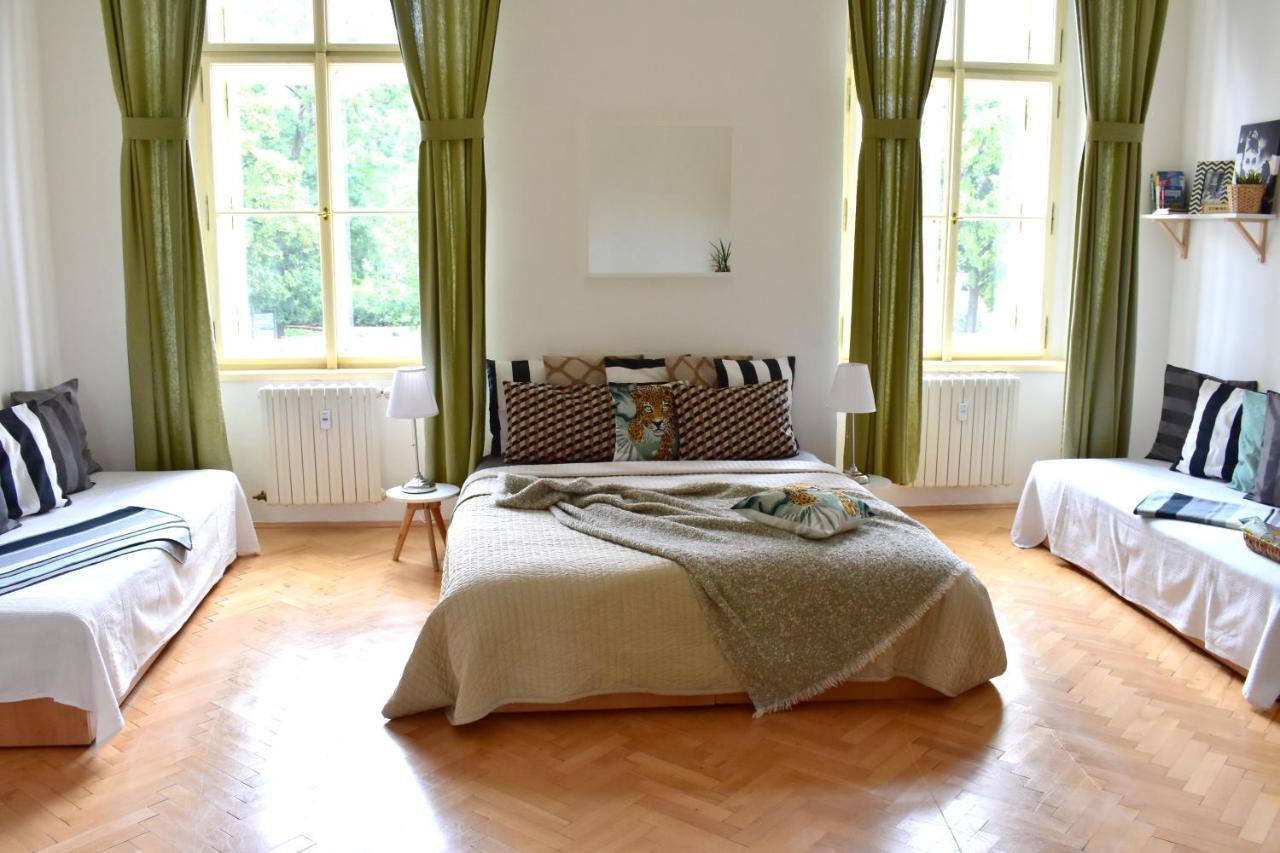 Wellness Apartments Florenc Prag Exteriör bild