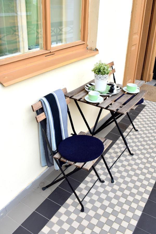 Wellness Apartments Florenc Prag Exteriör bild